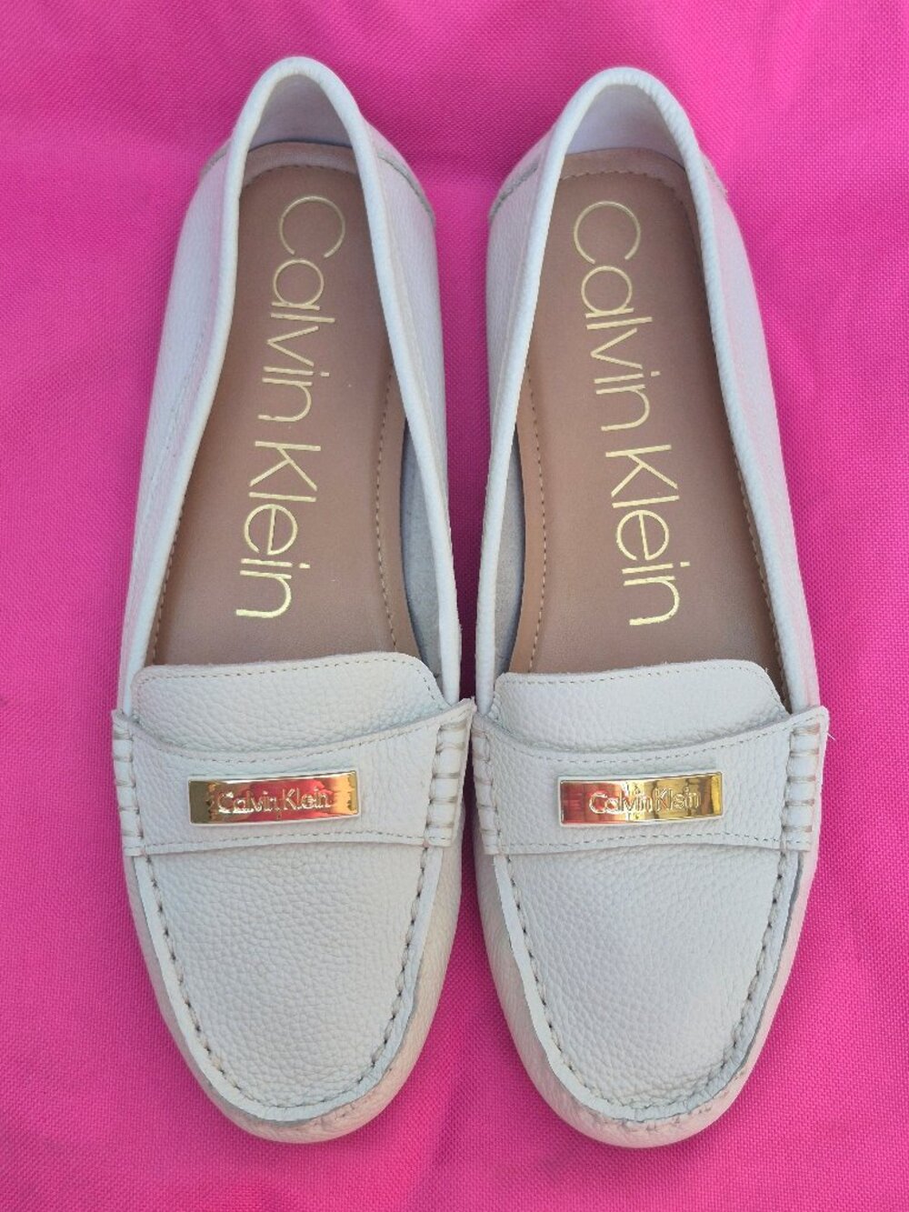CALVIN KLEIN Leta Womens Cream Off White Pebbled Leather Loafers Flats Size 10M